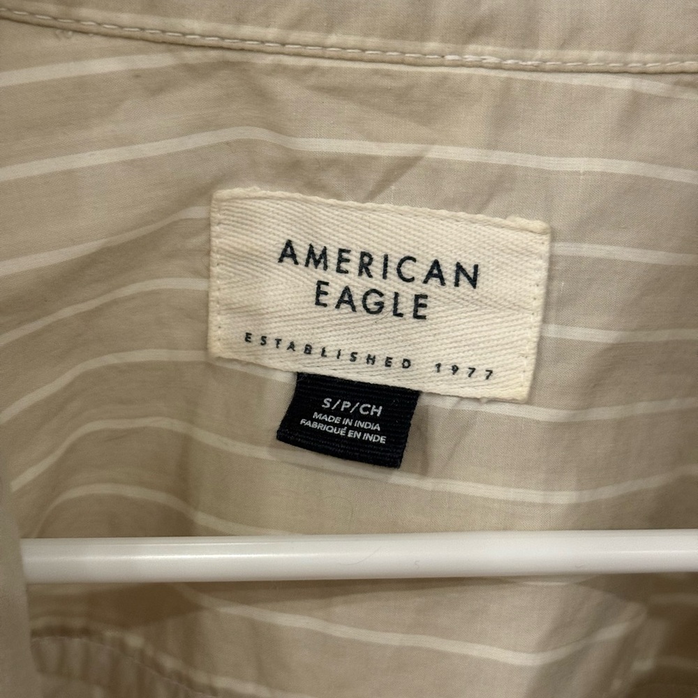 Cropped lightweight button down - image 3